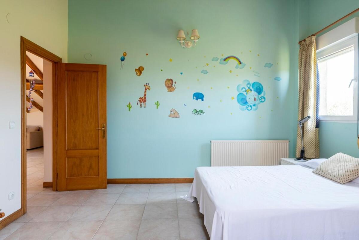 Casa Con Jardin En Gama Villa Bárcena de Cicero Exteriör bild