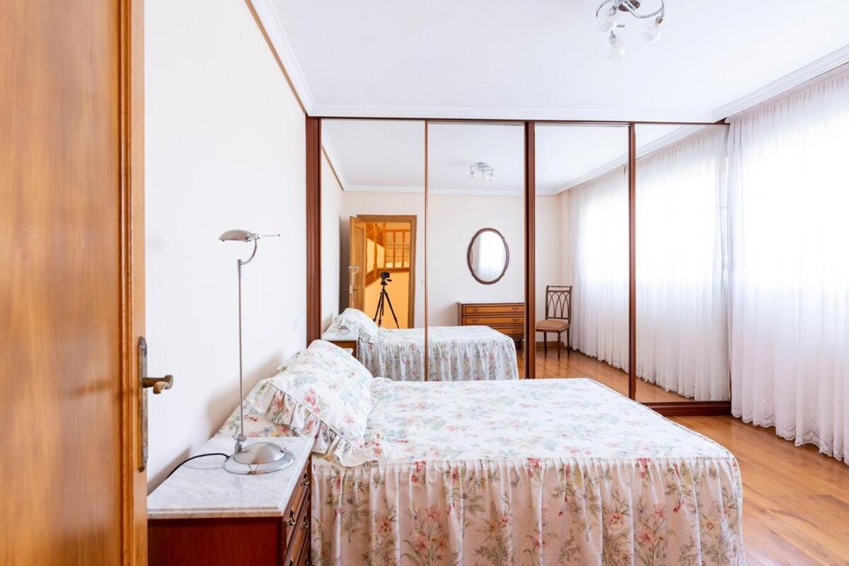 Casa Con Jardin En Gama Villa Bárcena de Cicero Exteriör bild