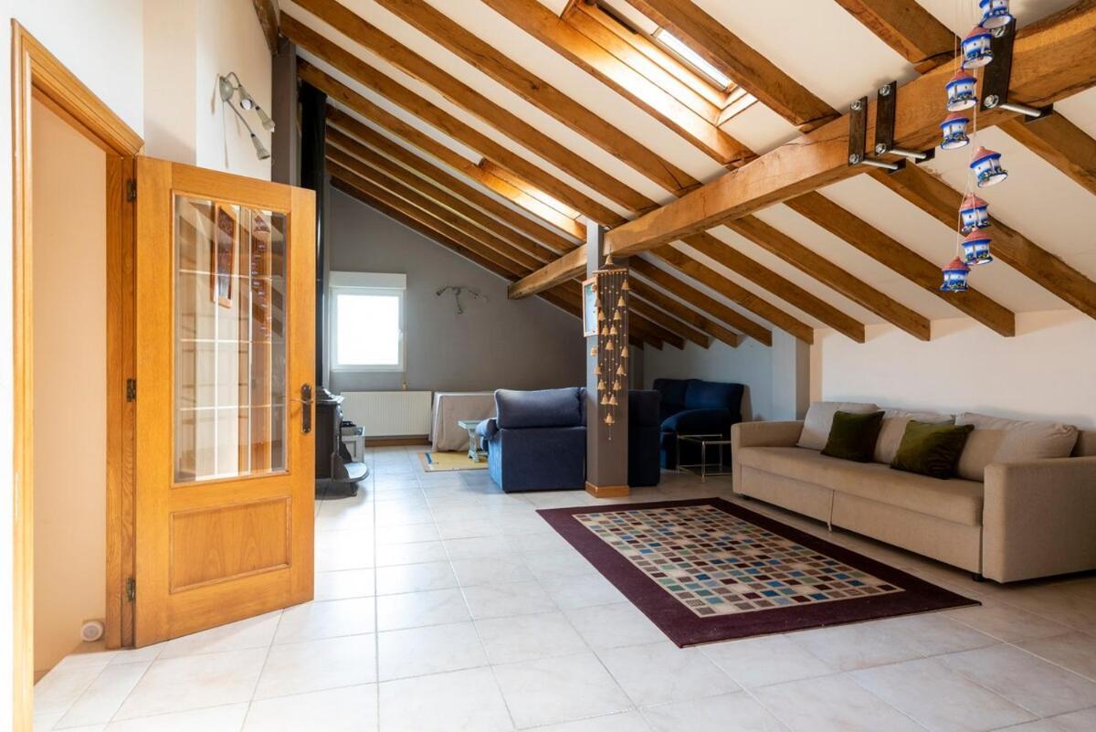 Casa Con Jardin En Gama Villa Bárcena de Cicero Exteriör bild