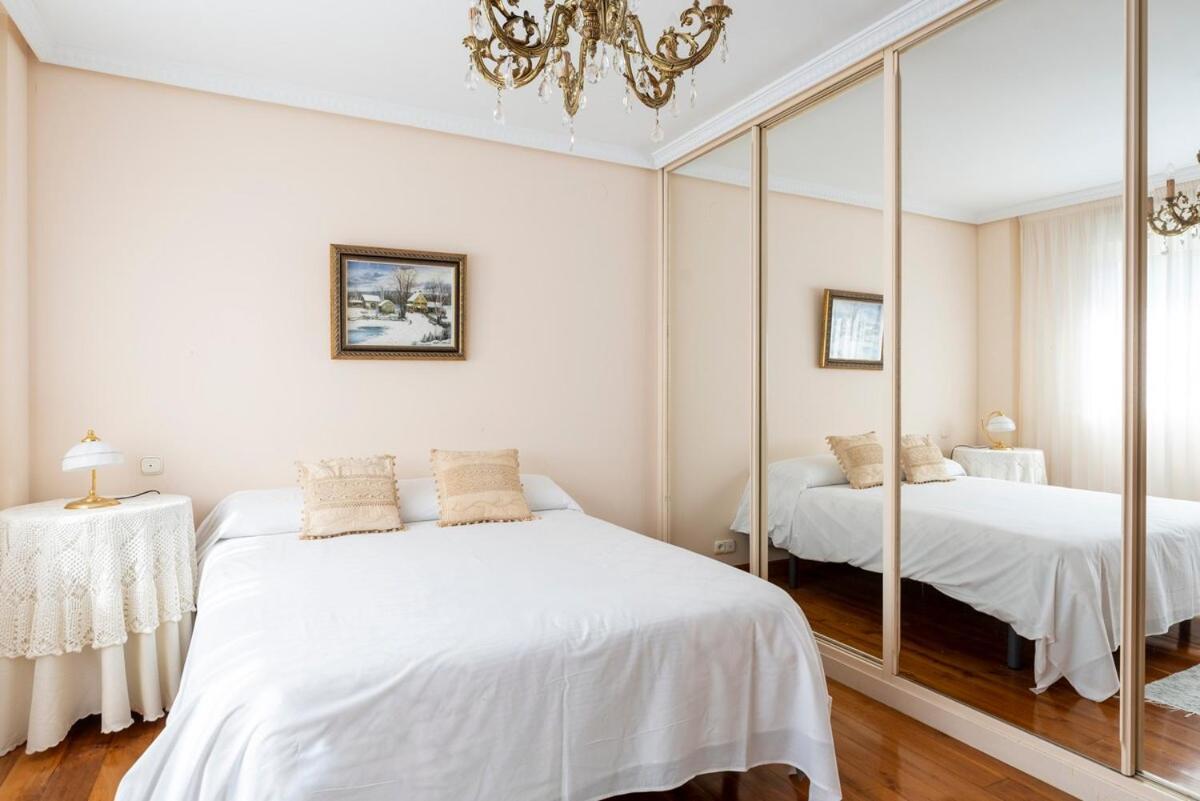 Casa Con Jardin En Gama Villa Bárcena de Cicero Exteriör bild